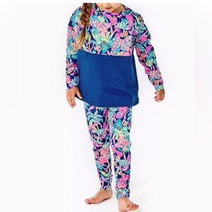 Lilly Pulitzer Girls 12-14 Finn Top & Maia Leggings in Seen and Heard Oyster Bay